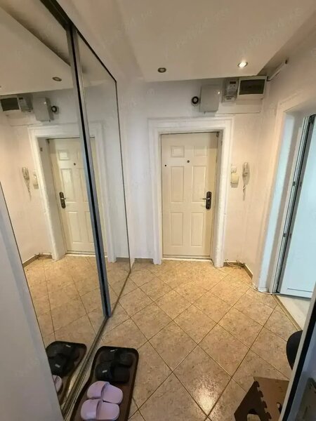 Calea Mosilor x Eminescu - aproape de Pizza Hut si metroul Obor la 10 min